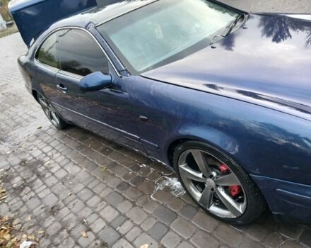 Синій Мерседес 200, об'ємом двигуна 2 л та пробігом 280 тис. км за 3700 $, фото 1 на Automoto.ua