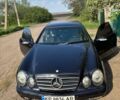 Синий Мерседес 200, объемом двигателя 2 л и пробегом 420 тыс. км за 2800 $, фото 1 на Automoto.ua