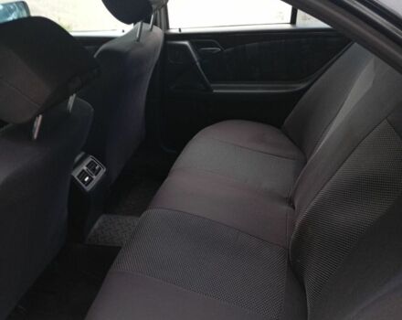 Синий Мерседес 200, объемом двигателя 2.3 л и пробегом 370 тыс. км за 3350 $, фото 4 на Automoto.ua