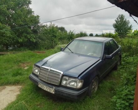 Синий Мерседес 200, объемом двигателя 2 л и пробегом 471 тыс. км за 400 $, фото 5 на Automoto.ua