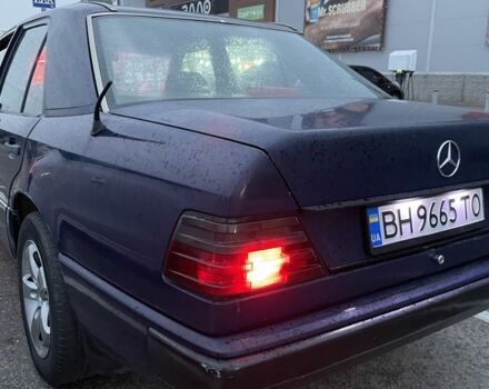 Синий Мерседес 200, объемом двигателя 2 л и пробегом 385 тыс. км за 1600 $, фото 8 на Automoto.ua