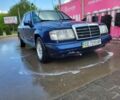 Синій Мерседес 200, об'ємом двигуна 2 л та пробігом 200 тис. км за 1100 $, фото 1 на Automoto.ua