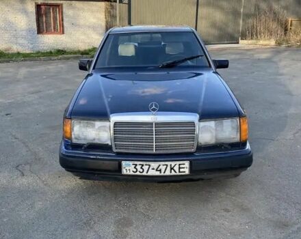 Синий Мерседес 200, объемом двигателя 2 л и пробегом 345 тыс. км за 1300 $, фото 6 на Automoto.ua
