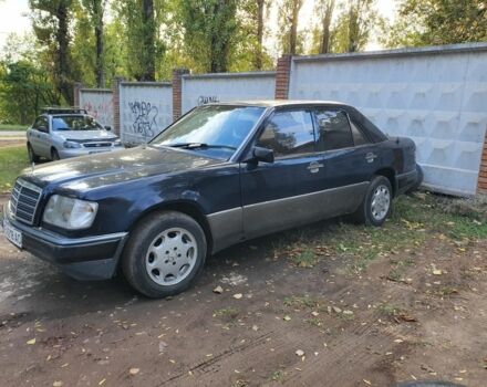 Синій Мерседес 200, об'ємом двигуна 2 л та пробігом 295 тис. км за 2600 $, фото 1 на Automoto.ua