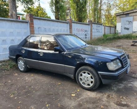 Синій Мерседес 200, об'ємом двигуна 2 л та пробігом 295 тис. км за 2600 $, фото 6 на Automoto.ua