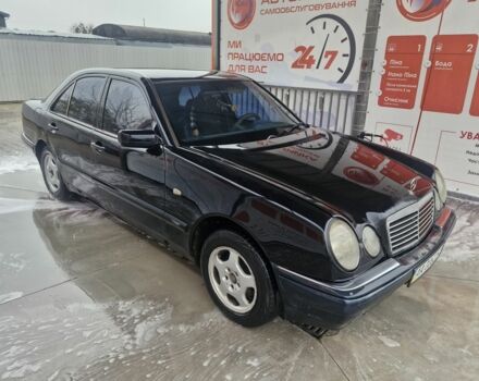 Синій Мерседес 200, об'ємом двигуна 2 л та пробігом 432 тис. км за 2100 $, фото 1 на Automoto.ua