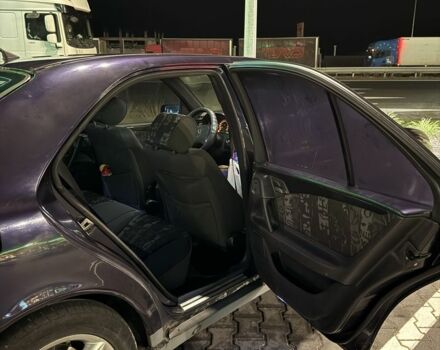 Синій Мерседес 200, об'ємом двигуна 2 л та пробігом 451 тис. км за 4000 $, фото 6 на Automoto.ua