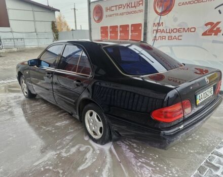 Синій Мерседес 200, об'ємом двигуна 2 л та пробігом 432 тис. км за 2100 $, фото 2 на Automoto.ua