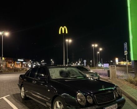 Синій Мерседес 200, об'ємом двигуна 2 л та пробігом 451 тис. км за 4000 $, фото 1 на Automoto.ua