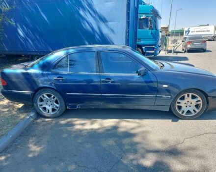 Синий Мерседес 200, объемом двигателя 2 л и пробегом 3 тыс. км за 1500 $, фото 6 на Automoto.ua