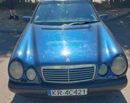 Синий Мерседес 200, объемом двигателя 2 л и пробегом 3 тыс. км за 1500 $, фото 5 на Automoto.ua