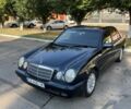Синій Мерседес 200, об'ємом двигуна 2 л та пробігом 450 тис. км за 2095 $, фото 1 на Automoto.ua