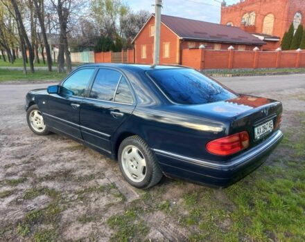 Синій Мерседес 200, об'ємом двигуна 2 л та пробігом 373 тис. км за 4350 $, фото 5 на Automoto.ua