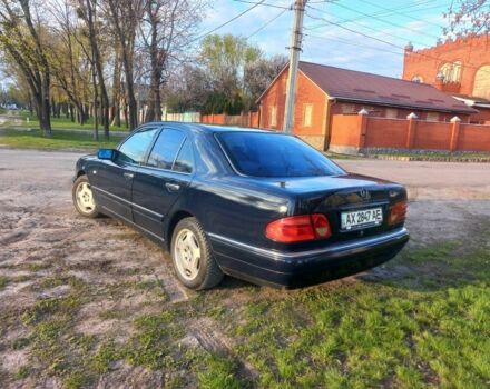 Синій Мерседес 200, об'ємом двигуна 2 л та пробігом 373 тис. км за 4350 $, фото 9 на Automoto.ua