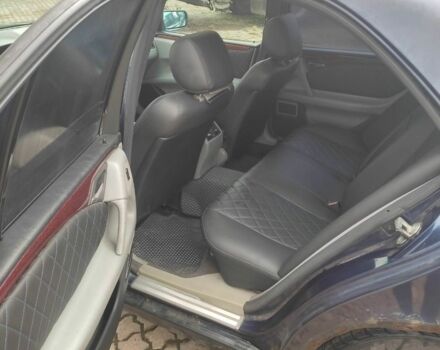 Синий Мерседес 200, объемом двигателя 2 л и пробегом 300 тыс. км за 1800 $, фото 12 на Automoto.ua