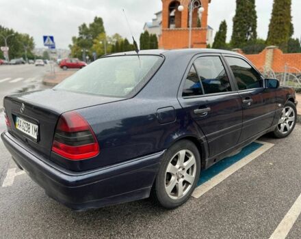 Синий Мерседес 200, объемом двигателя 0 л и пробегом 300 тыс. км за 2400 $, фото 12 на Automoto.ua