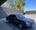 Синій Мерседес 200, об'ємом двигуна 2 л та пробігом 600 тис. км за 3400 $, фото 1 на Automoto.ua