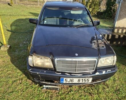 Синий Мерседес 200, объемом двигателя 2 л и пробегом 3 тыс. км за 700 $, фото 4 на Automoto.ua