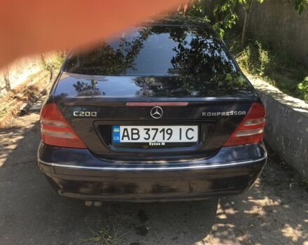 Синий Мерседес 200, объемом двигателя 2 л и пробегом 230 тыс. км за 3200 $, фото 5 на Automoto.ua