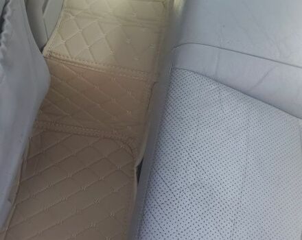 Синій Мерседес 200, об'ємом двигуна 2 л та пробігом 400 тис. км за 3500 $, фото 4 на Automoto.ua