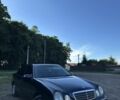 Синий Мерседес 200, объемом двигателя 2 л и пробегом 302 тыс. км за 4999 $, фото 1 на Automoto.ua