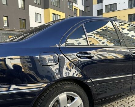 Синий Мерседес 200, объемом двигателя 2 л и пробегом 255 тыс. км за 3999 $, фото 10 на Automoto.ua