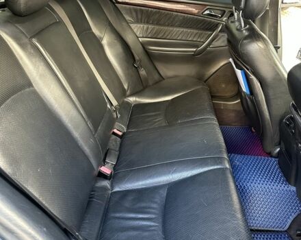 Синий Мерседес 200, объемом двигателя 2 л и пробегом 255 тыс. км за 3999 $, фото 19 на Automoto.ua