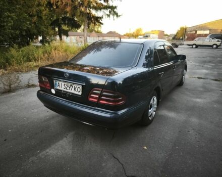 Синій Мерседес 200, об'ємом двигуна 2.1 л та пробігом 500 тис. км за 2750 $, фото 9 на Automoto.ua