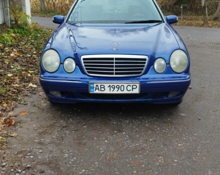 Синий Мерседес 200, объемом двигателя 2 л и пробегом 245 тыс. км за 3750 $, фото 3 на Automoto.ua