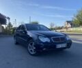 Синій Мерседес 200, об'ємом двигуна 2 л та пробігом 450 тис. км за 2700 $, фото 1 на Automoto.ua