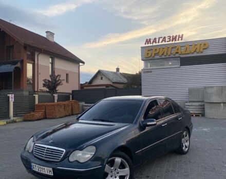 Синий Мерседес 200, объемом двигателя 0 л и пробегом 8 тыс. км за 3000 $, фото 2 на Automoto.ua