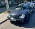 Синий Мерседес 200, объемом двигателя 2 л и пробегом 3 тыс. км за 2206 $, фото 1 на Automoto.ua