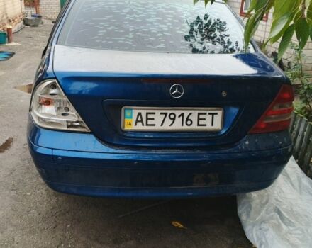 Синій Мерседес 200, об'ємом двигуна 1.8 л та пробігом 270 тис. км за 3000 $, фото 3 на Automoto.ua