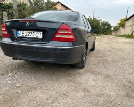 Синий Мерседес 200, объемом двигателя 2 л и пробегом 308 тыс. км за 4800 $, фото 6 на Automoto.ua