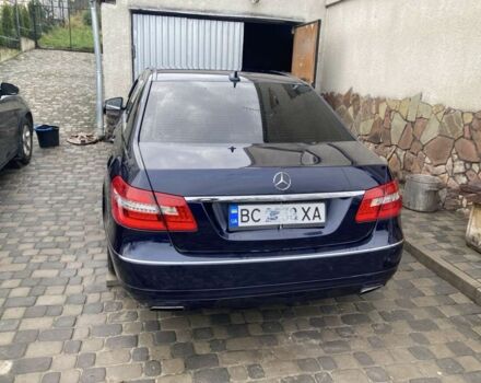 Синий Мерседес 200, объемом двигателя 2.1 л и пробегом 332 тыс. км за 11000 $, фото 4 на Automoto.ua