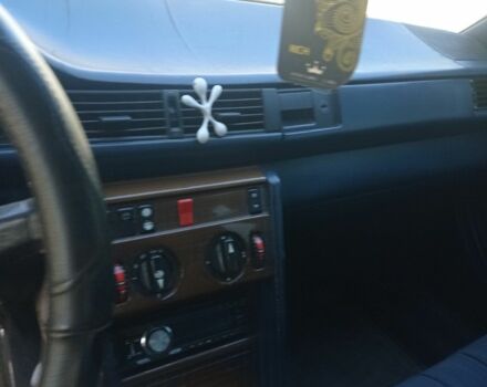 Синій Мерседес 200, об'ємом двигуна 2 л та пробігом 5 тис. км за 1800 $, фото 5 на Automoto.ua