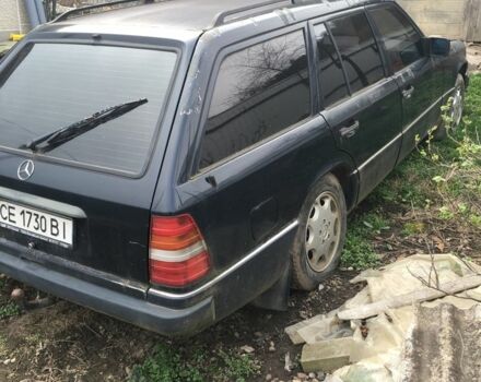 Синий Мерседес 200, объемом двигателя 2 л и пробегом 300 тыс. км за 1600 $, фото 3 на Automoto.ua