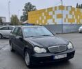 Синий Мерседес 200, объемом двигателя 2 л и пробегом 206 тыс. км за 1400 $, фото 1 на Automoto.ua