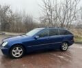Синій Мерседес 200, об'ємом двигуна 1.8 л та пробігом 300 тис. км за 4150 $, фото 1 на Automoto.ua