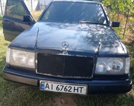 Синий Мерседес 200, объемом двигателя 2 л и пробегом 5 тыс. км за 1800 $, фото 1 на Automoto.ua