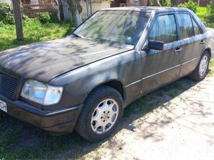 Мерседес 200 1988 в Одессе на Automoto.ua Синий Мерседес 200, объемом двигателя 2 л и пробегом 300 тыс. км за 999 $, фото 1 на Automoto.ua