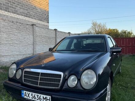 Мерседес 200 1998 в Харькове на Automoto.ua Синий Мерседес 200, объемом двигателя 2 л и пробегом 200 тыс. км за 2700 $, фото 1 на Automoto.ua