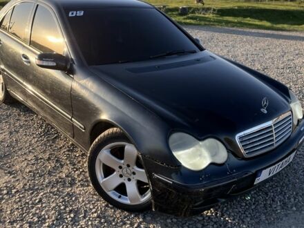 Мерседес 200 2002 в Надворной на Automoto.ua Синий Мерседес 200, объемом двигателя 2 л и пробегом 280 тыс. км за 3400 $, фото 1 на Automoto.ua