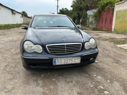 Мерседес 200 2002 у Херсоні на Automoto.ua Синій Мерседес 200, об'ємом двигуна 2 л та пробігом 308 тис. км за 4800 $, фото 1 на Automoto.ua