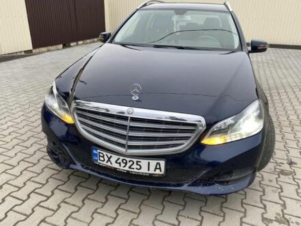 Синій Мерседес 200, об'ємом двигуна 2.1 л та пробігом 280 тис. км за 12000 $, фото 1 на Automoto.ua