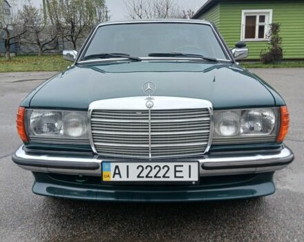 Зеленый Мерседес 200, объемом двигателя 2.2 л и пробегом 300 тыс. км за 28500 $, фото 1 на Automoto.ua