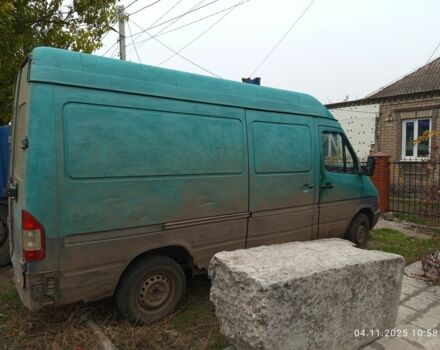 Зелений Мерседес 200, об'ємом двигуна 2.3 л та пробігом 600 тис. км за 1700 $, фото 1 на Automoto.ua