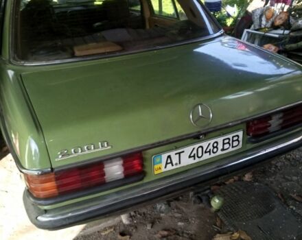 Зеленый Мерседес 200, объемом двигателя 2 л и пробегом 200 тыс. км за 1500 $, фото 6 на Automoto.ua