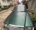 Зеленый Мерседес 200, объемом двигателя 2 л и пробегом 380 тыс. км за 750 $, фото 1 на Automoto.ua