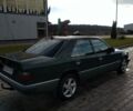 Зеленый Мерседес 200, объемом двигателя 2 л и пробегом 370 тыс. км за 2700 $, фото 1 на Automoto.ua